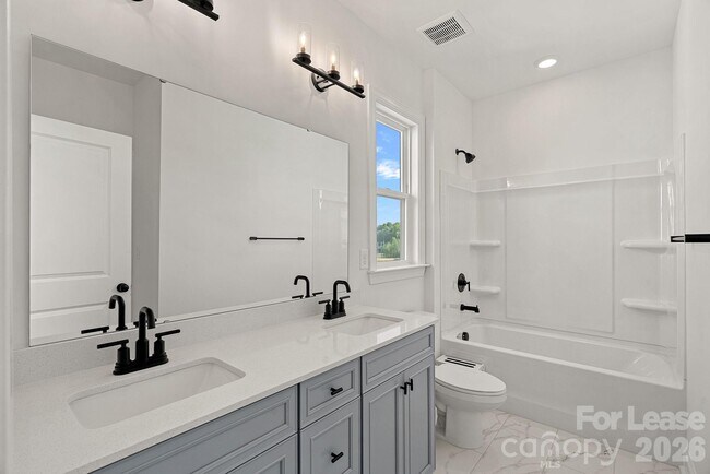 Building Photo - 8604 Bridgegate Dr