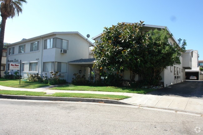 Building Photo - Moorpark Oasis