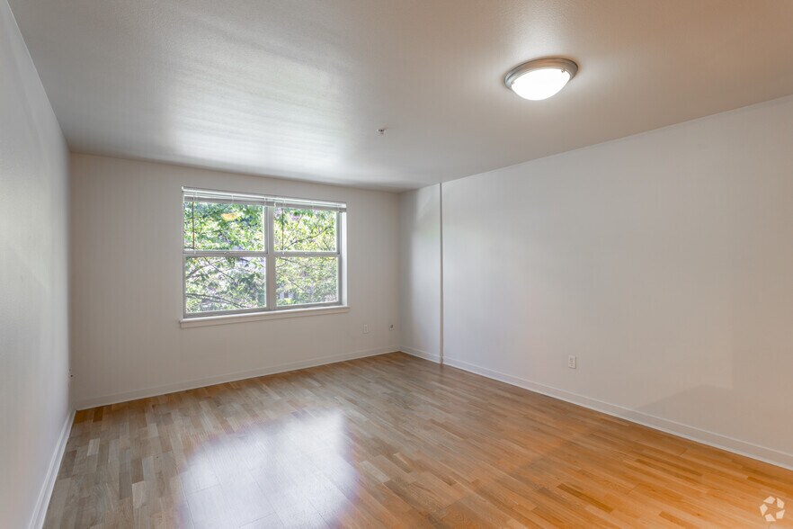 Gilbert House Apartments 1529 Queen Anne N Seattle WA 98109