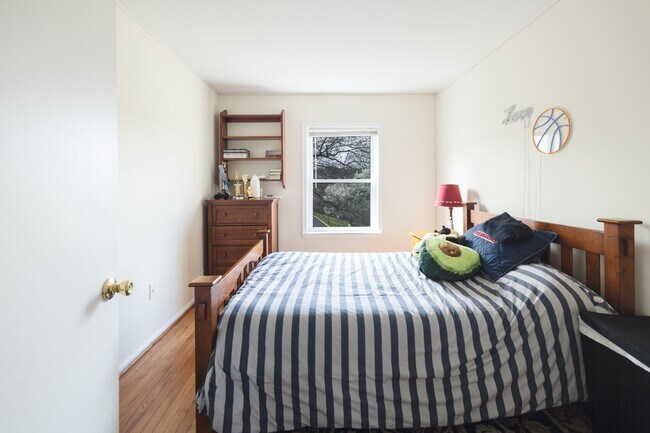 Building Photo - 10238 Arizona Cir