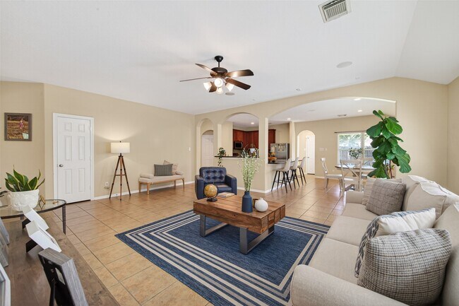 Building Photo - 66 W Lasting Spring Cir