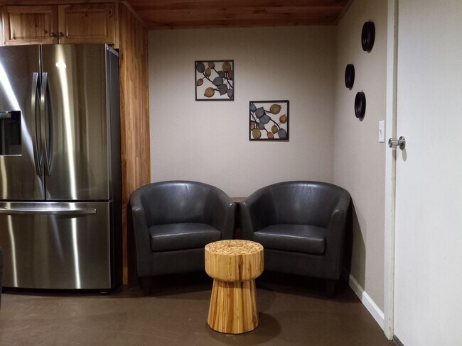 Building Photo - 487 Kentucky Ave