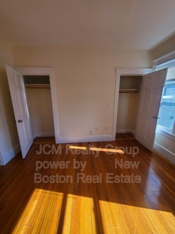 Building Photo - 12 Gayland St