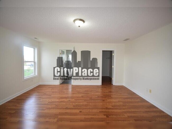 Building Photo - 1750 Buckeye Ct