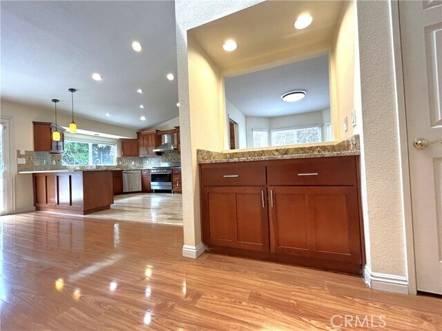 Building Photo - 904 Sky Meadow Pl