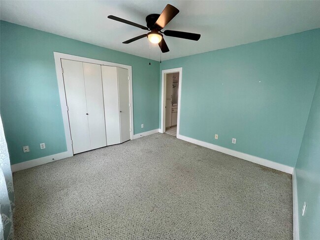 Building Photo - 5901 Fairdale Ln
