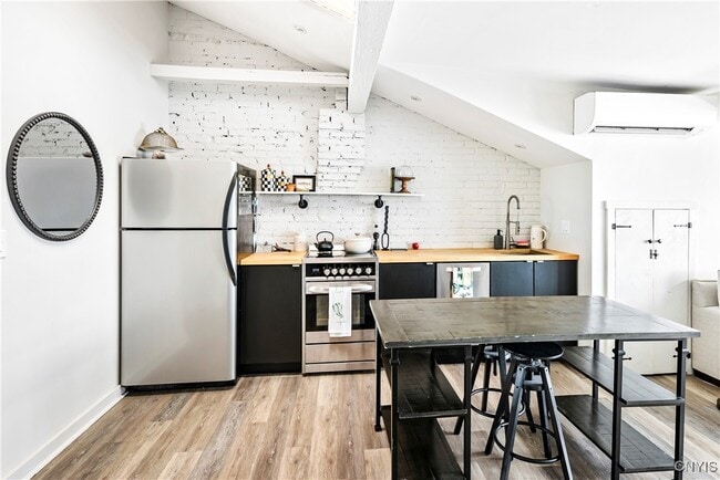 Building Photo - 38 E Genesee St