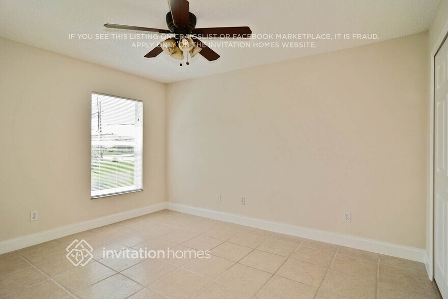 Building Photo - 509 SW Lucero Dr