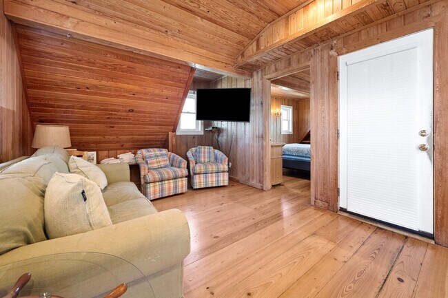 Building Photo - 760 County Rd S-22-104