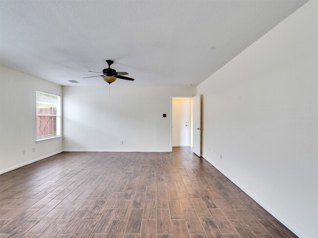 Building Photo - 10814 Bradford Way Dr