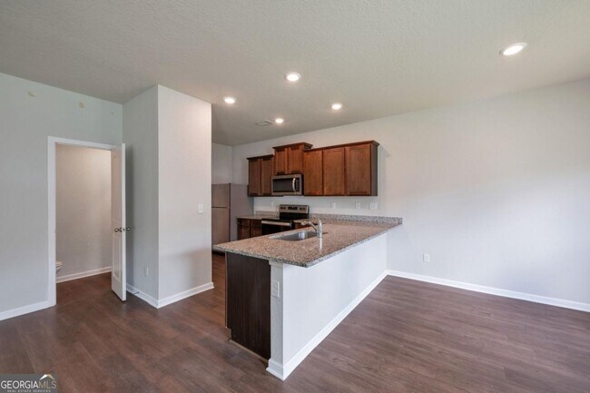 Building Photo - 2889 Cleburne Ter