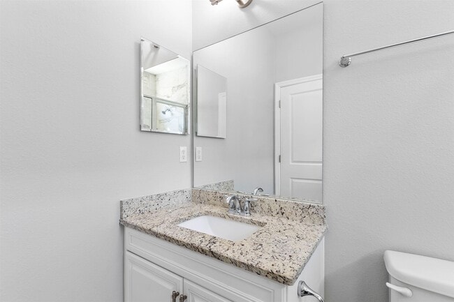 Building Photo - 8756 Glen Oak Trail