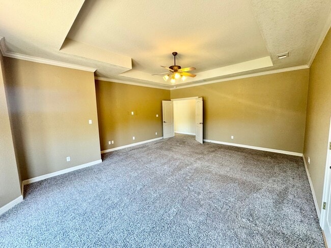 Building Photo - **APPLICATION RECEIVED** *COMING SOON* Luxurious 2-Story Home in Gated Stone Oak Community – Pool...