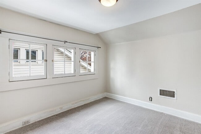 Building Photo - 7716 Lovella Ave