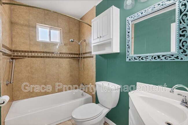 Building Photo - 1701 W. 55th Pl.