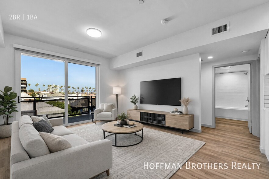 Building Photo - 1240 Magnolia Ave