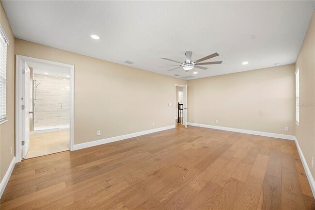 Building Photo - 2049 Heart Lk Dr