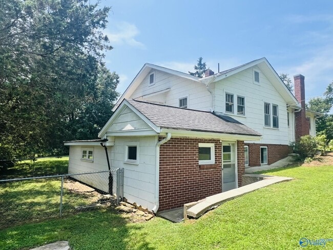 Building Photo - 1457 Jeff Rd NW