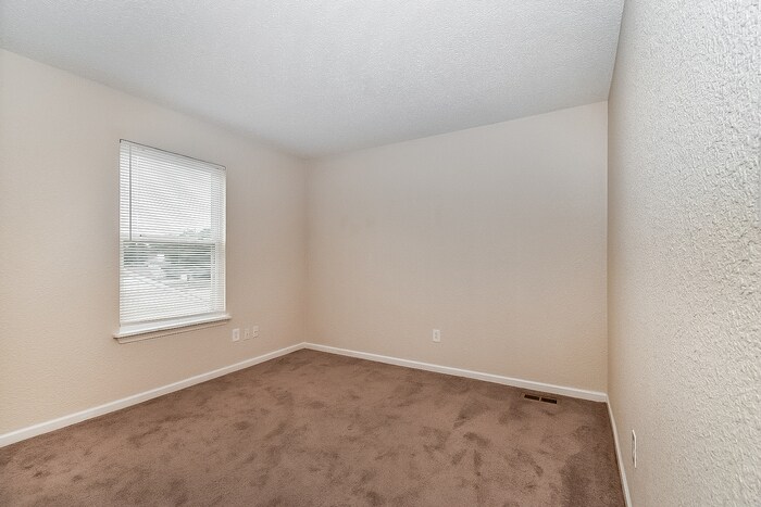 Building Photo - 3606 Black Locust Dr