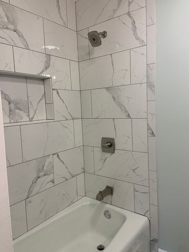 Building Photo - 3 BR House near Guilford College w/ Garage