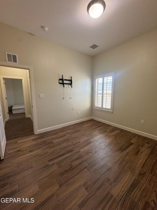 Building Photo - 7726 Enchanted Ridge Dr