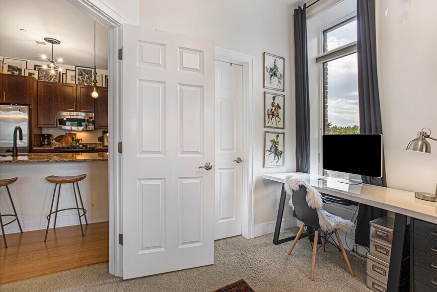 Second Bedroom 2 - 430 Union Ave NE