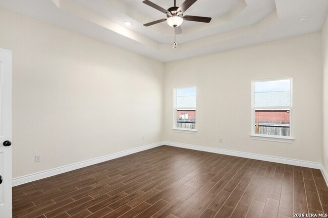 Building Photo - 406 Park Cir