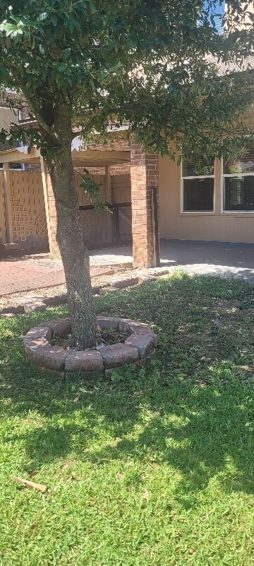 Building Photo - 9514 Adeel Dr