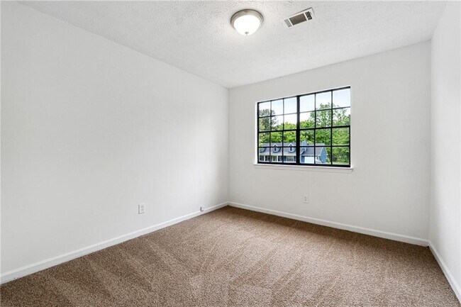 Building Photo - 476 Brookfield Way