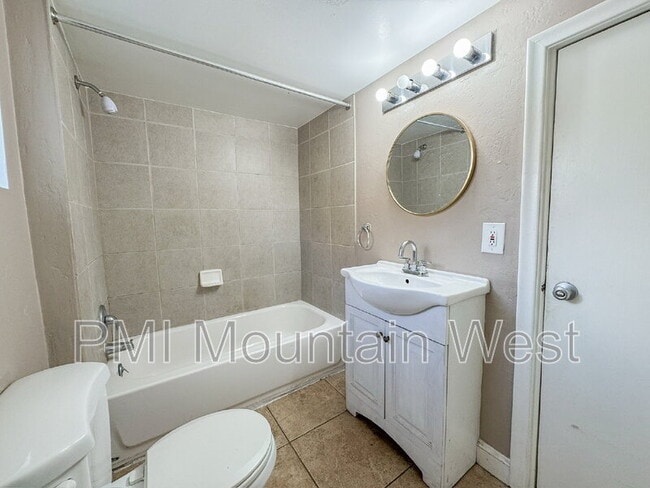 Building Photo - 3515 S 2300 E