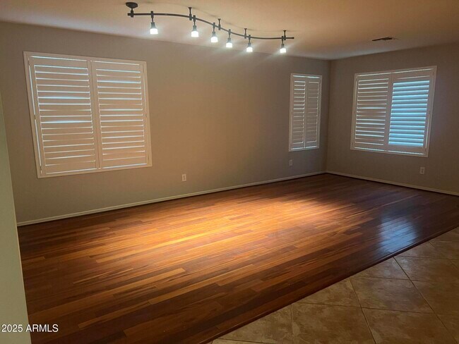 Building Photo - 35282 N Shorthorn Trail