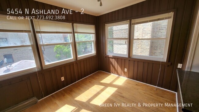 Building Photo - 5454 N Ashland Ave