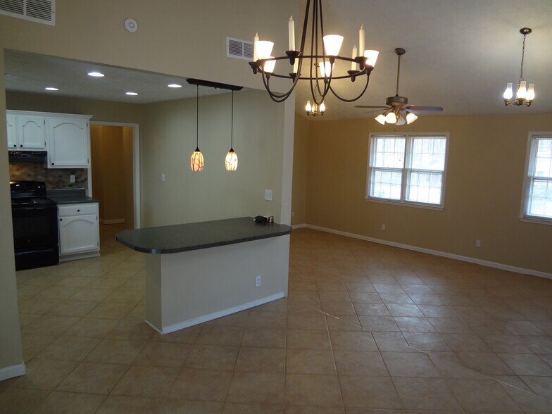 Building Photo - 125 Buckeye Ln