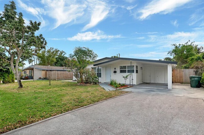 Building Photo - 840 NW 39th St