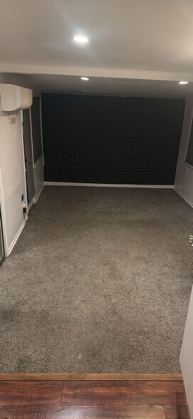 Building Photo - 5309 Comercio Way