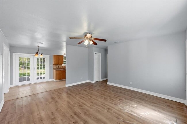 Building Photo - 6214 Club Terrace