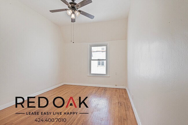 Building Photo - 360 N Detroit St