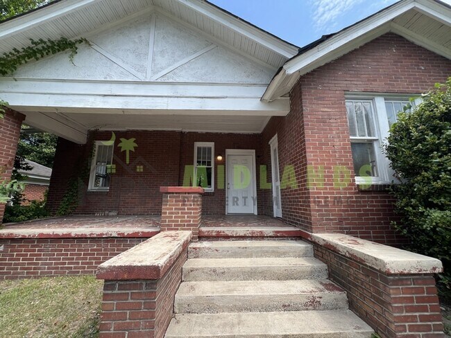 Primary Photo - 2441 Gervais St