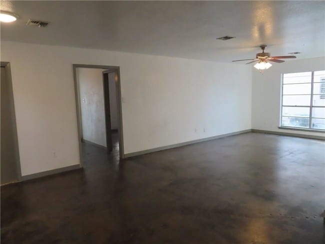Building Photo - 6714 Rhonda Dr