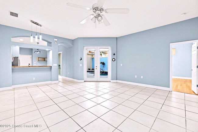 Building Photo - 8657 Villanova Dr