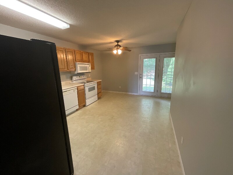 Building Photo - 45 Tulip Grove Cir