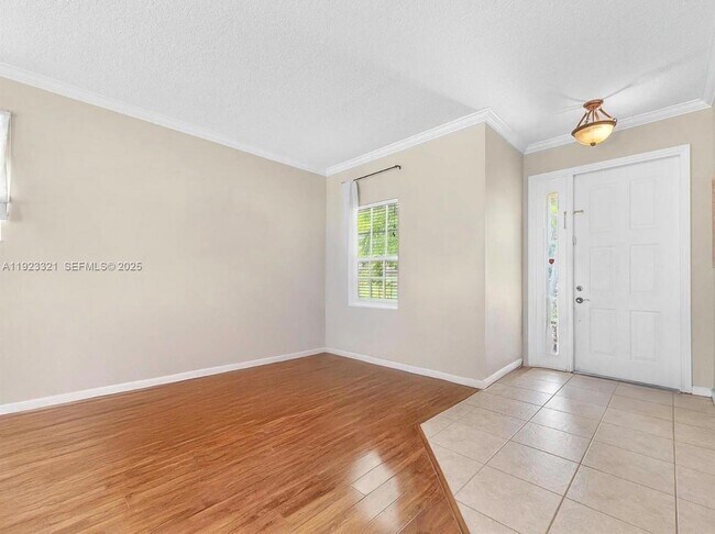 Building Photo - 168 Canterbury Pl