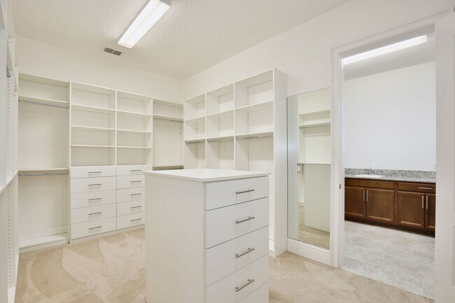 Building Photo - 10822 Mobberley Cir