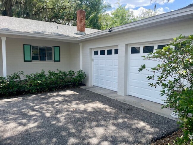 Building Photo - Hidden Winter Park Oasis