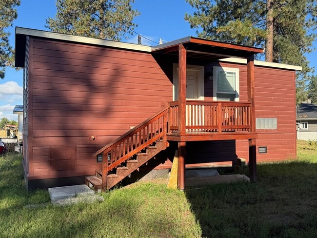Building Photo - 41652 US Hwy 93 Frontage Rd