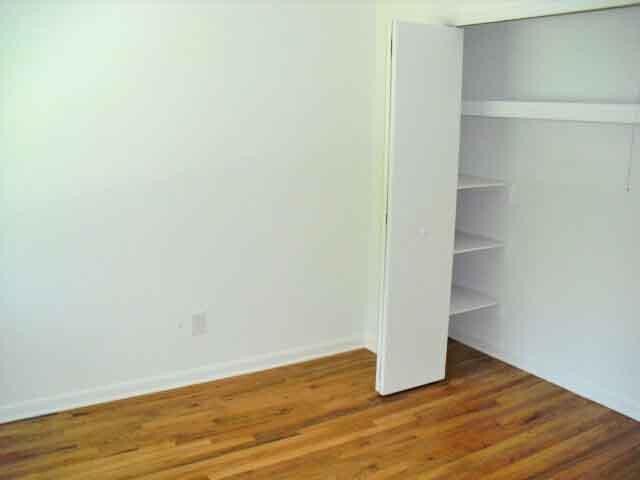 Building Photo - 255 Brookside Dr