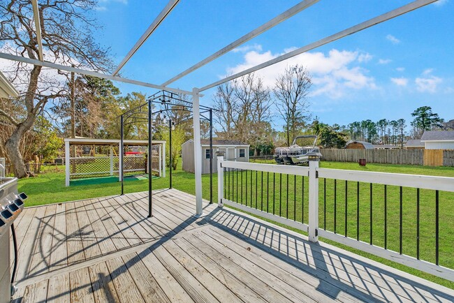 Building Photo - 118 Jamaica Dr