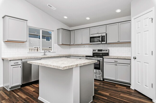 Building Photo - Beautiful 4 Bedroom, 2 Bath Single Level Home in Kuna!