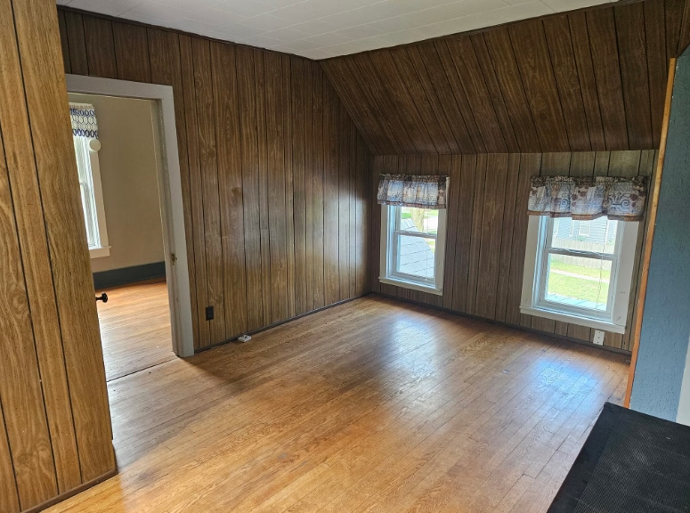 Living Room - 295 5th St