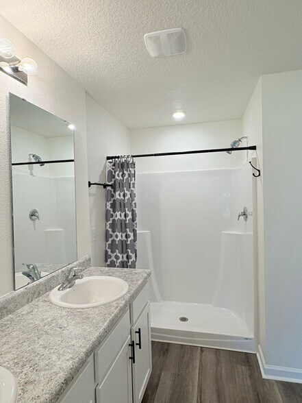 Building Photo - 4432 Winged Elm Ct